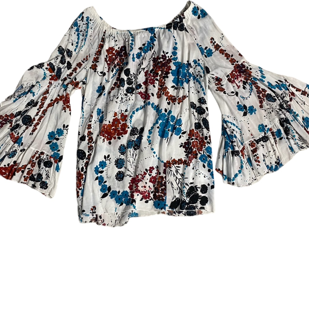 NWT FEVER women’s flutter ball sleeve, off the shoulder floral top size large